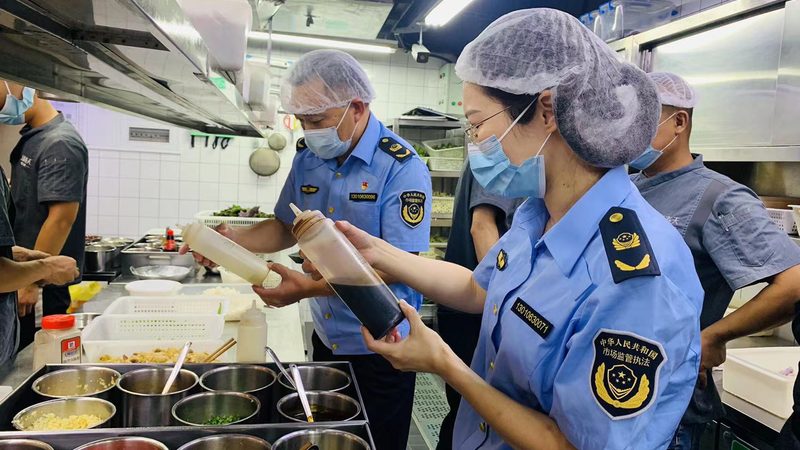 小标题：配料表，是挑选预制菜的关键