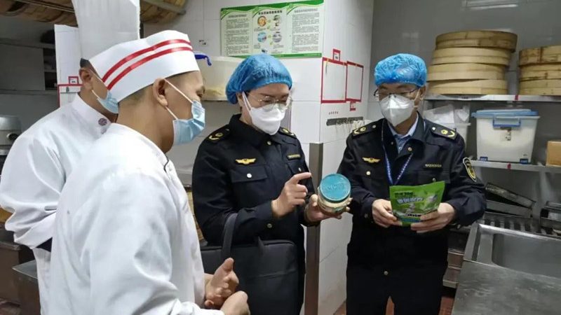 办公室小零食，如何选择健康又美味的饼干？**