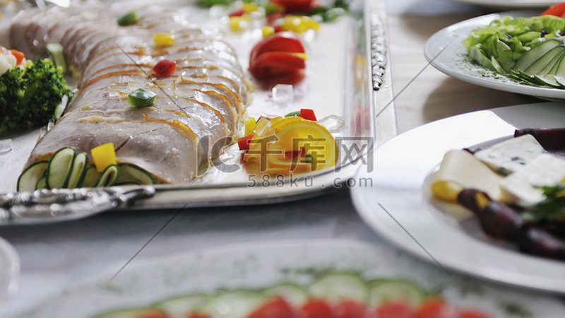 揭秘休闲零食厂家定制流程，打造专属美味